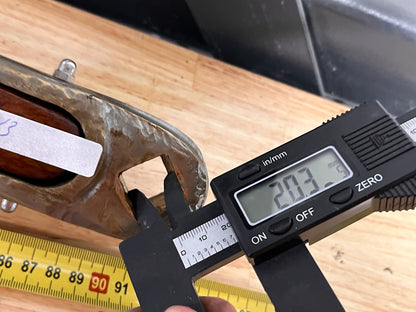 Houten helmstok met bronzen beslag 90 cm