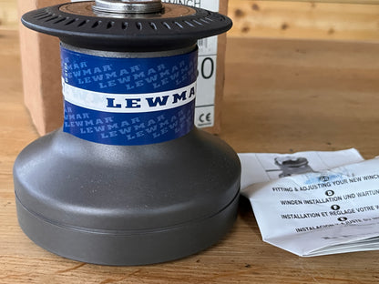 Nieuwe Lewmar 16 two speed lier
