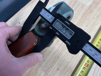 Houten helmstok 85 cm met bronzen beslag