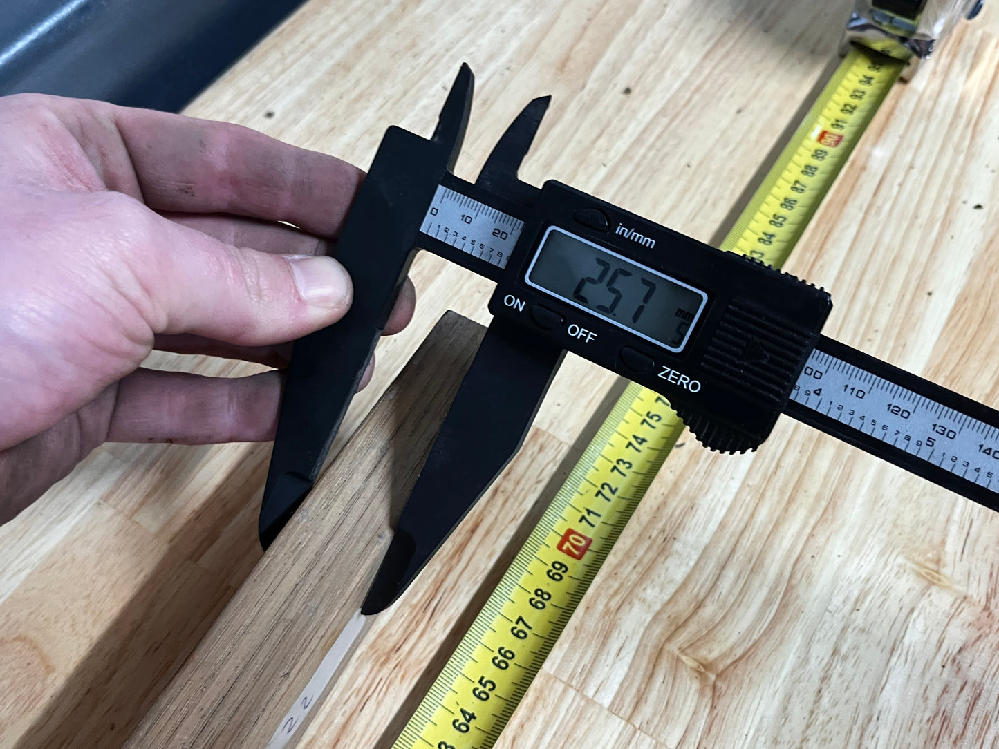 Houten helmstok 73 cm