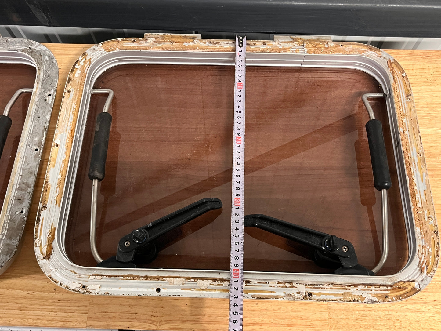 Dekluik / vluchtluik 560 x 435 mm