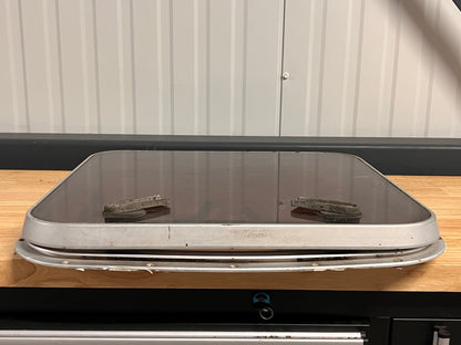 Dekluik / vluchtluik 560 x 550 mm