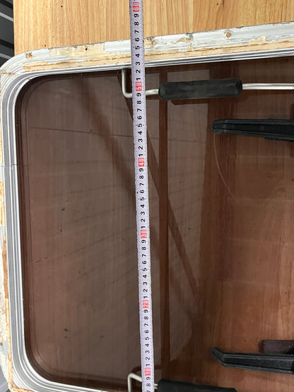 Dekluik / vluchtluik 560 x 550 mm